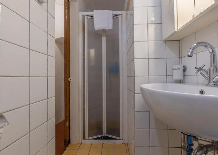 Appartement Guesthost - With Private Courtyard! Bologne